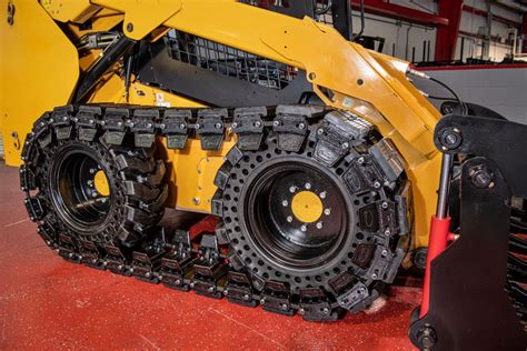 rubber over the tire tracks for skid steer|bobcat 753 over tire tracks.